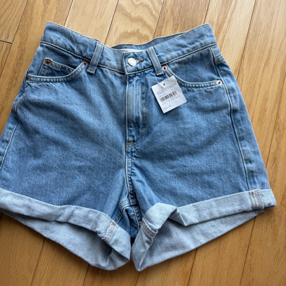 NWT Topshop High Rise Denim Cuffed Mom Jean Shorts
